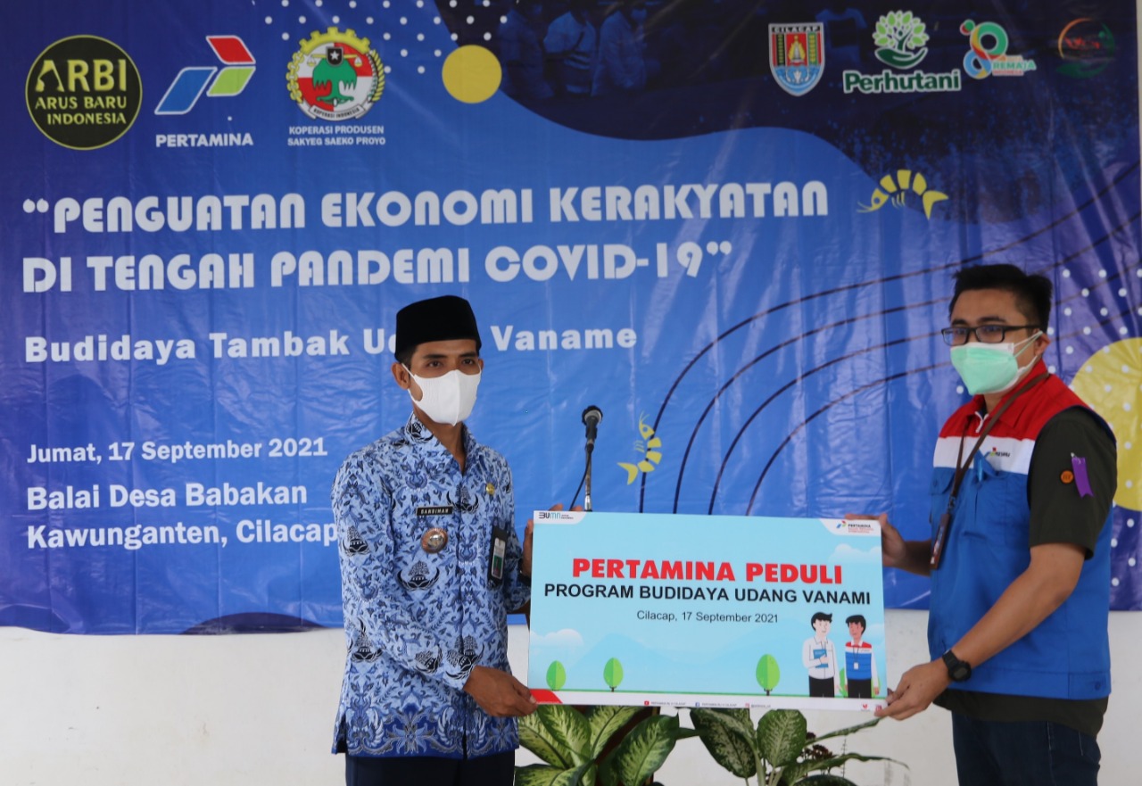 Pertamina Salurkan Bantuan Budidaya Udang Vaname di Cilacap